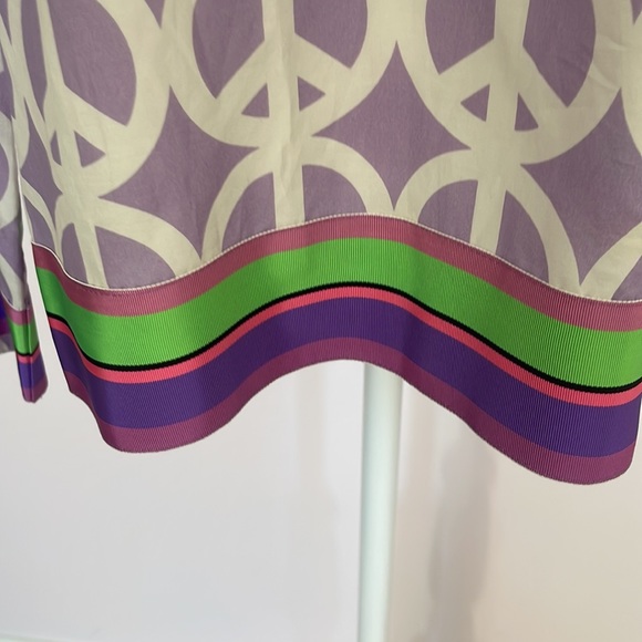 Peace Sign Tunic Perfect for Spring and Summer - Picture 2 of 7